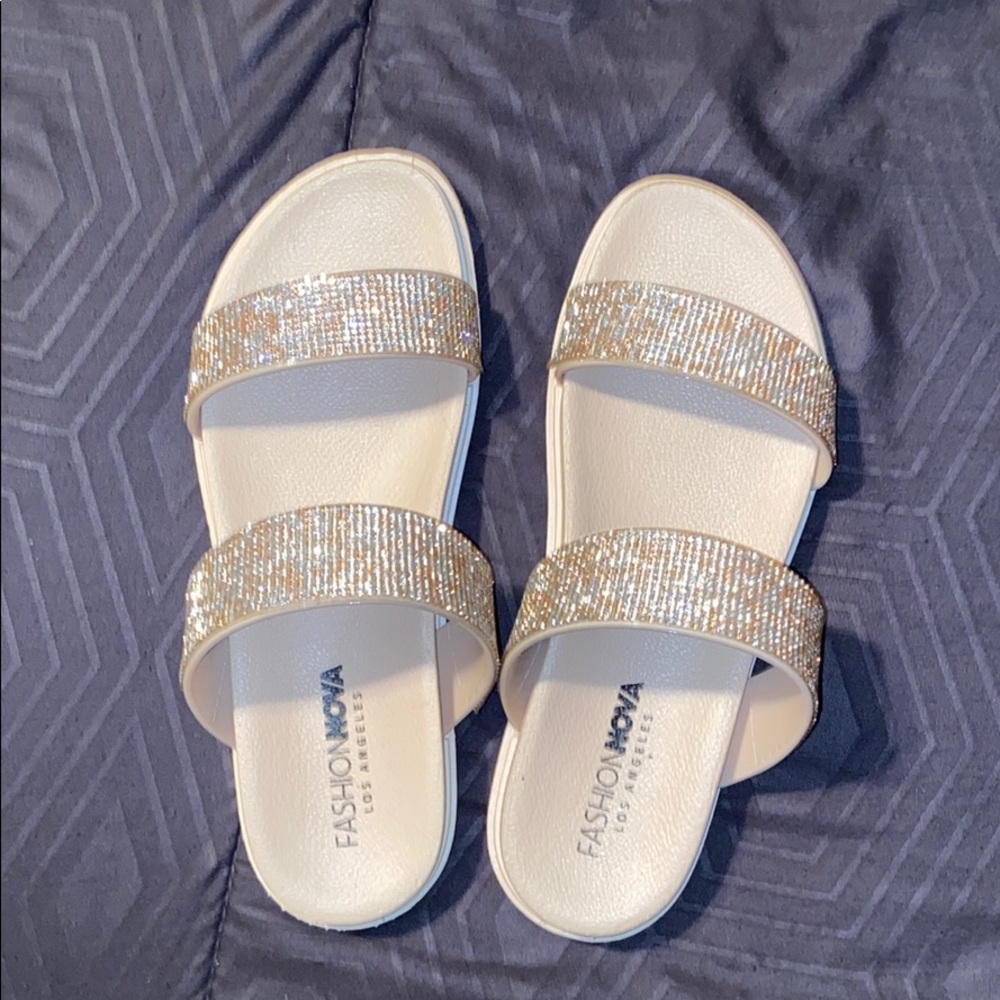 Sparkley new sandles ✨